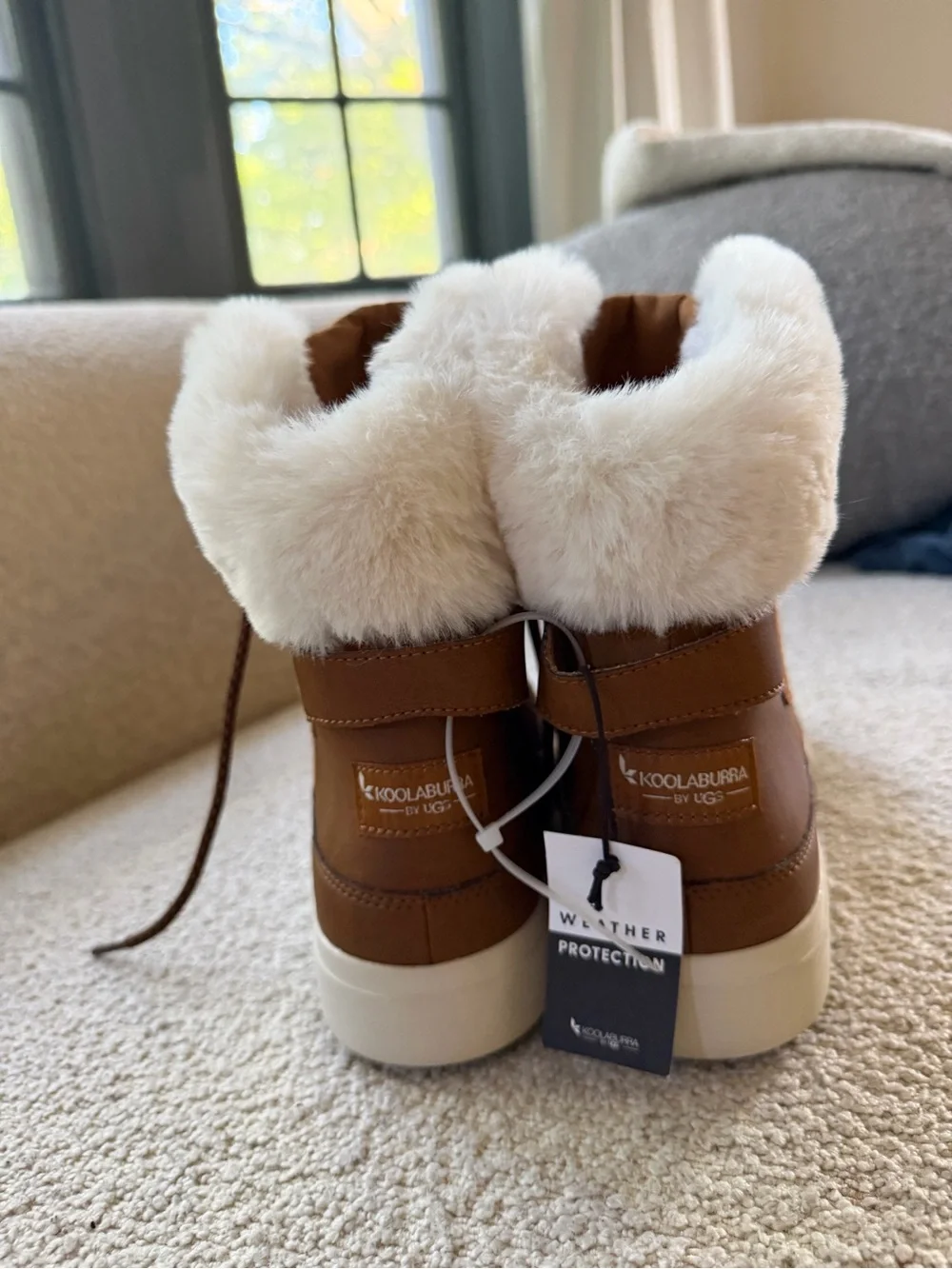 Koolaburra Chestnut Brown Faux Fur Collar Winter Ankle Boots